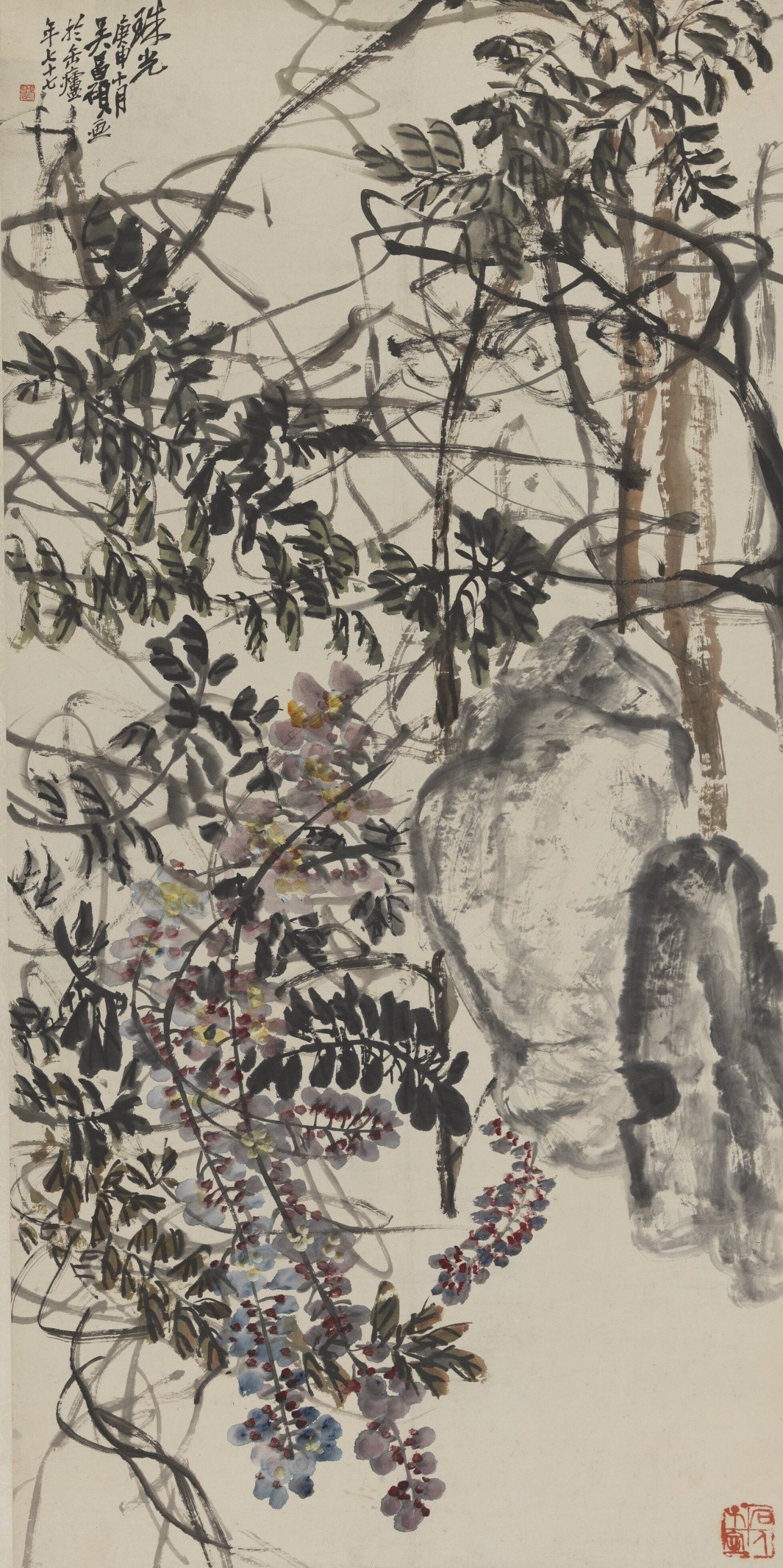<h2>珠光</h2><p>作者：吴昌硕</p><p>创作年代：1920年</p><p>规格：139.6cm×69cm</p><p>品类：纸本水墨设色中国画</p>